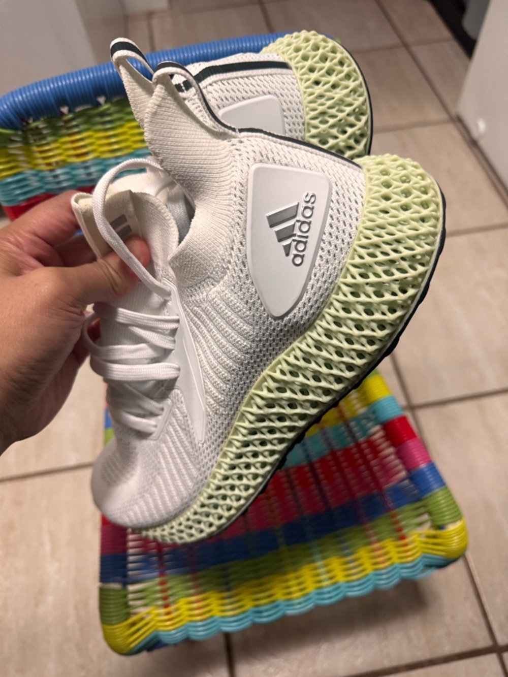 Alphaedge 4D 'Reflective Cloud White' (Style/Art code: FV4687)